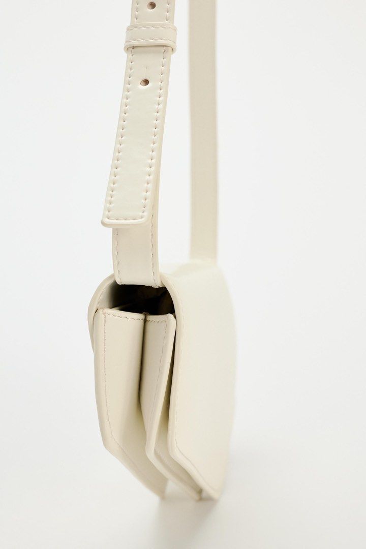 Cream-Colored Geometric Crossbody Bag (Category: Cross-body Bags) located in Tarlac. Submitted by ms.bee_ (Listing ID 1425590048, Image 3). Description: .