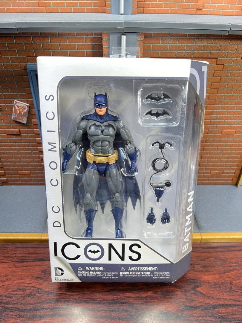 DC COMICS ICONS: BATMAN - LAST RITES (Category: Designer & Blind Box Toys) located in Pasig City. Submitted by forlorngam68725 (Listing ID 1425594015, Image 1). Description: Near Kapitolyo, Pasig (Capitol Commons, Pasig City) Lalamove pin. Meet up - Wendy's, Greenfields, Mandaluyong City (weekends). MINT IN SEALED BOX Figure - Good condition Box - Good condition WYSIWYG As is, were is. ***Book your lalamove rider and let him confirm the item is l