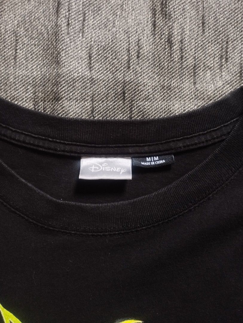 Disney Lion King Scar Graphic Tee (Category: Tshirts & Polo Shirts ) located in Orion. Submitted by thrift___drip (Listing ID 1425541475, Image 3). Description: The lion King "Scar" M on tag Dimes: Length: 26.5" Width: 21" No issue.