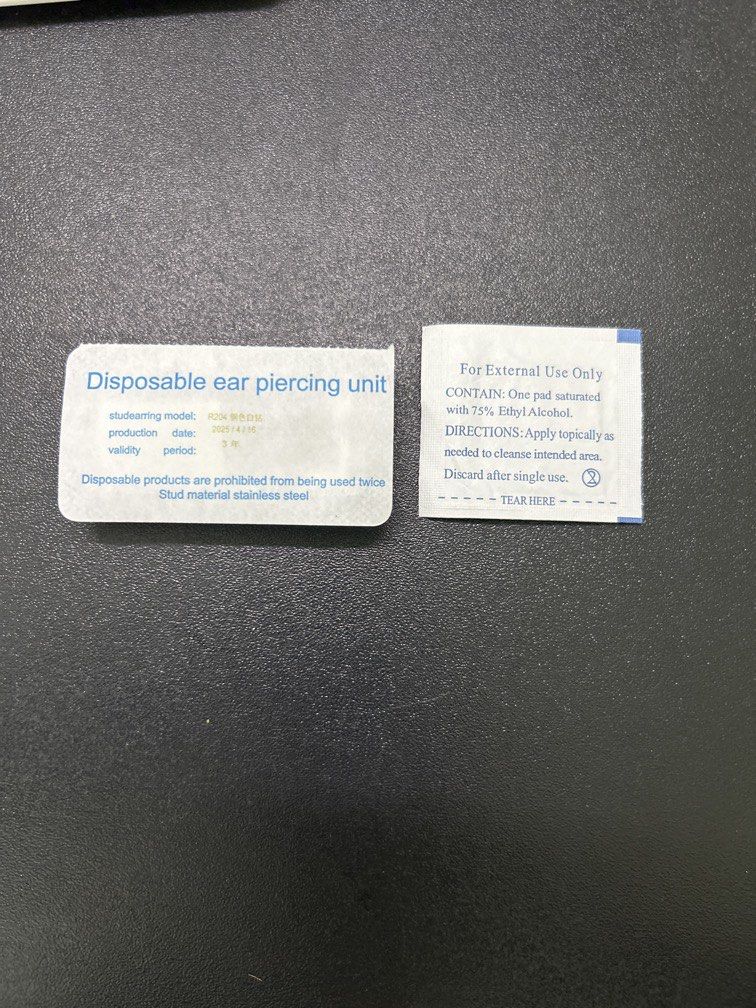 Disposable ear piercing (Category: Ear Care) located in Kuala Lumpur. Submitted by xinnnnnn17 (Listing ID 1425568262, Image 2). Description: postage wn rm10.50.