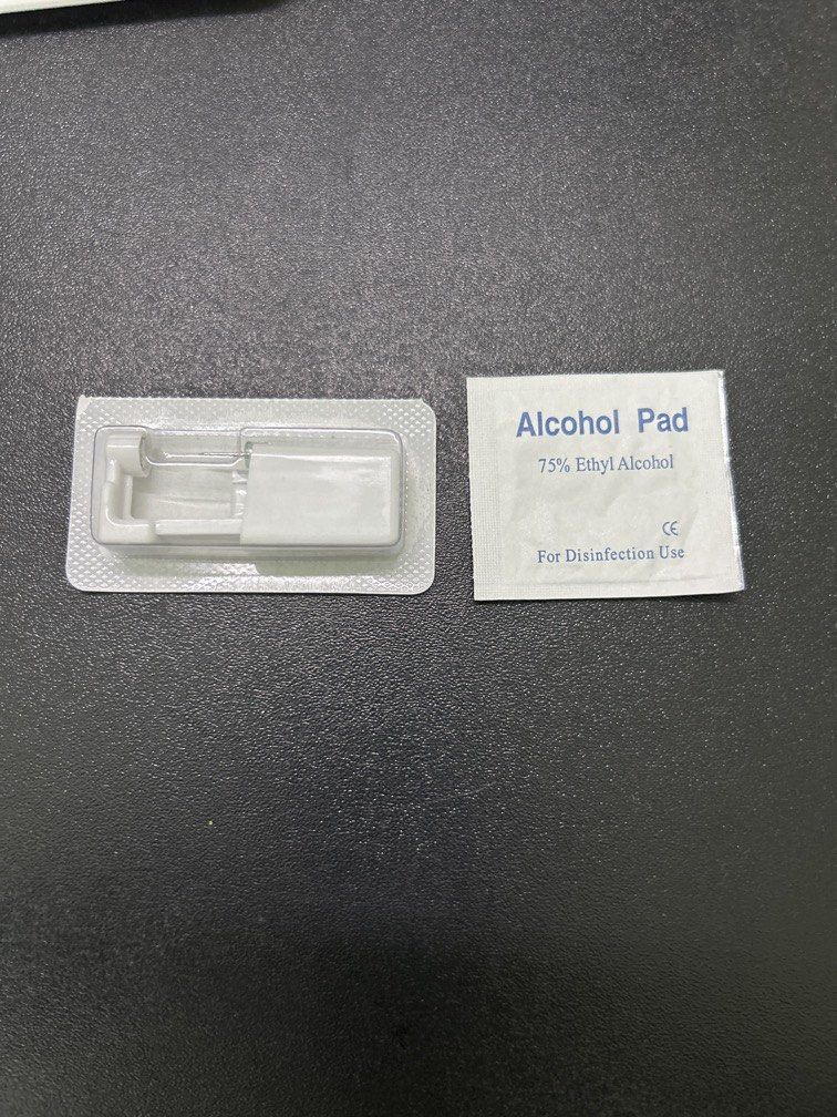 Disposable ear piercing (Category: Ear Care) located in Kuala Lumpur. Submitted by xinnnnnn17 (Listing ID 1425568262, Image 1). Description: postage wn rm10.50.
