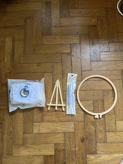 (Category: ) located in . Submitted by a_modern_day_yard_sale (Listing ID 1425523284, Image 1). Description: .