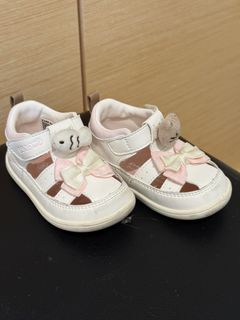 （分類：）位於 。 由 aerynliz 提交（商品編號 1425492344，圖片 1）。簡介： 。