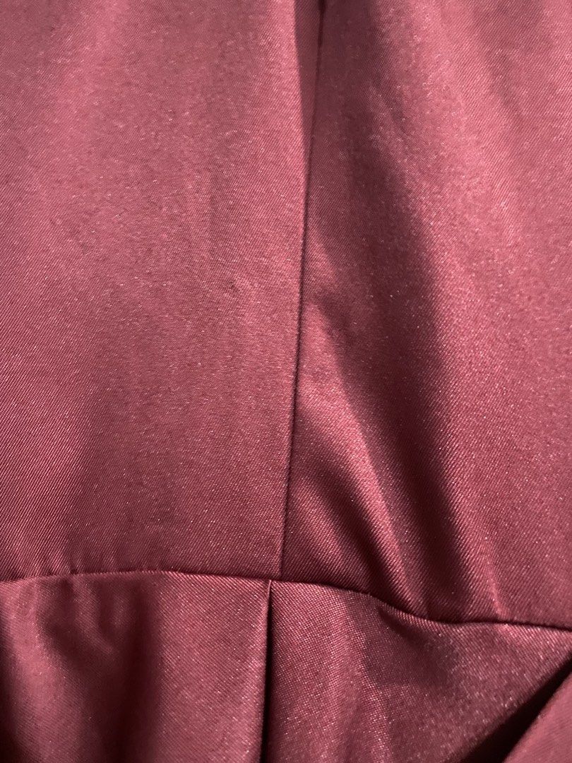 Dress District Central Dress (Category: Dresses) located in Quezon City. Submitted by hanimaruuuu (Listing ID 1425553484, Image 3). Description: Customized Bust - 37-38inch Waist - 32inch Length - 48inch May mga tusok po ng pordible sa dibdib RFS: Decluterring .
