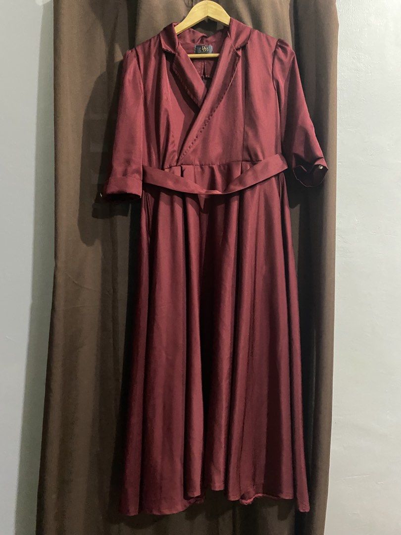 Dress District Central Dress (Category: Dresses) located in Quezon City. Submitted by hanimaruuuu (Listing ID 1425553484, Image 1). Description: Customized Bust - 37-38inch Waist - 32inch Length - 48inch May mga tusok po ng pordible sa dibdib RFS: Decluterring .