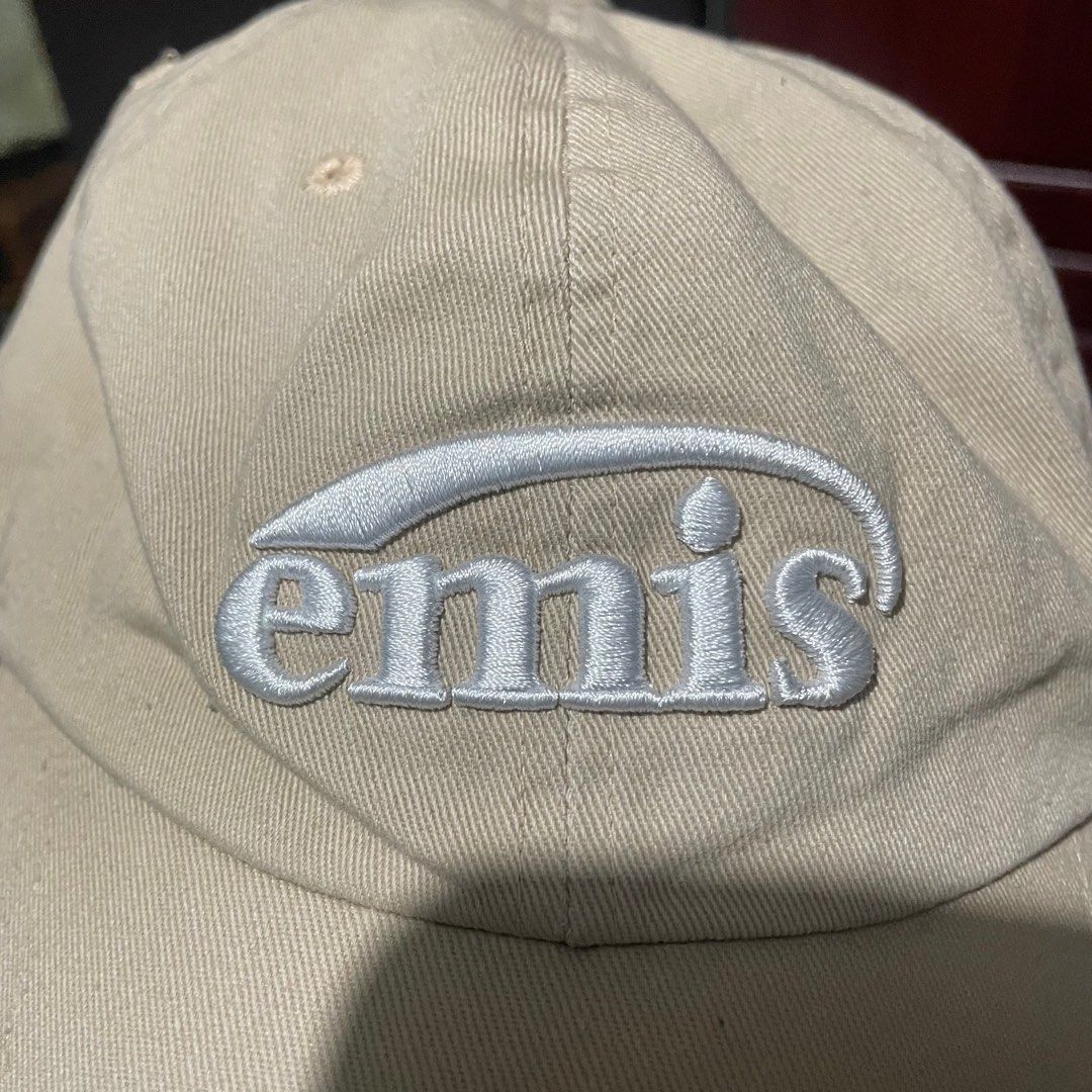 EMIS DAD HAT (Category: Caps & Hats) located in Taguig. Submitted by garmentsrevive (Listing ID 1425610185, Image 2). Description: Excellent condition No issue need wash only .