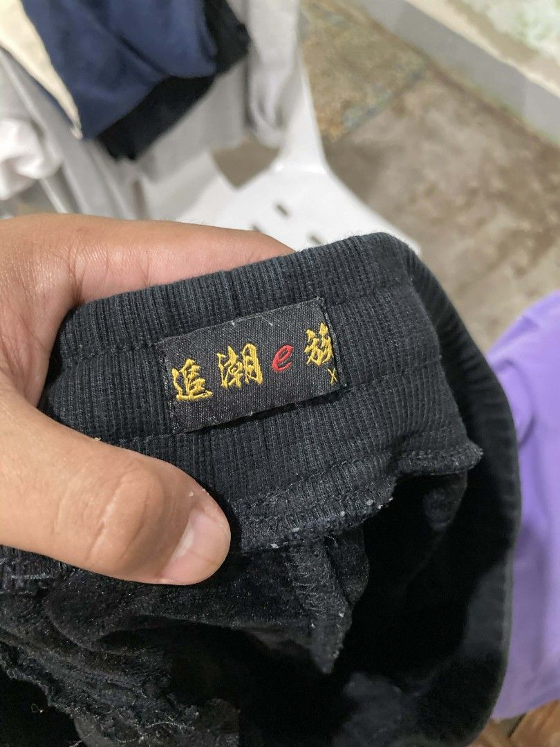 EVISU Black Sweatpants (Off, Random Tag) (Category: Joggers) located in San Jose del Monte. Submitted by zen31 (Listing ID 1425524517, Image 3). Description: EVISU DAICOCK JOGGER PANTS (OFF, RANDOM TAG ONLY) 30-34 WAIST OPEN W/LACE, 35 LENGTH, 11 THIGH & 5 HEM VERY GOOD CONDITION 9/10 COLOR RATE NO ISSUE, NEED WASH ONLY.