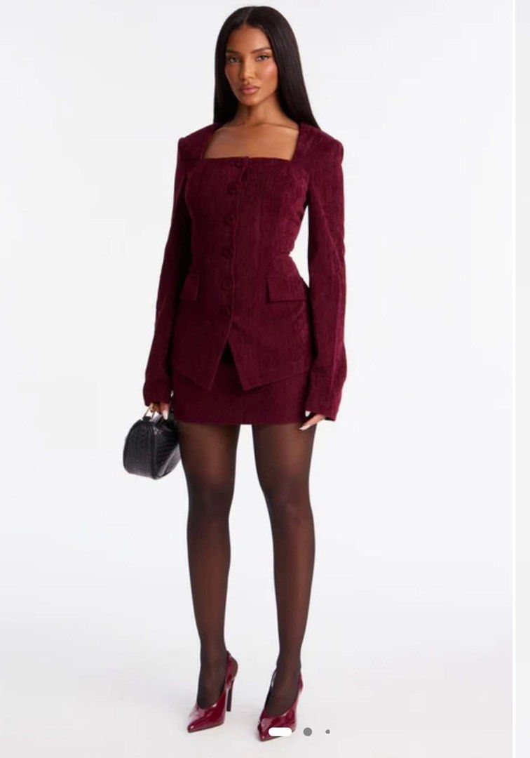 Fashion Nova Calm and Collected Blazer Skirt Set (Category: Clothes) located in Mississauga. Submitted by wardroberevamp515 (Listing ID 1425574042, Image 1). Description: Fashion Nova Calm and Collected Blazer Skirt Set Size small $30 All sales are final..