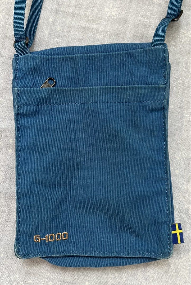 Fjallraven Pocket Bag - Blue (Category: Cross-body Bags) located in Subic. Submitted by round.thrift (Listing ID 1425451299, Image 3). Description: .