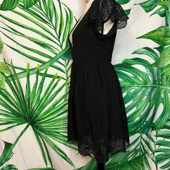forever21 Black Eyelet Dress (Category: Dresses) located in Santa Cruz. Submitted by sohba (Listing ID 1425448791, Image 2). Description: deep v neck dress classy and very flattering eyelet details vv pretty😍 Good as new used once only.