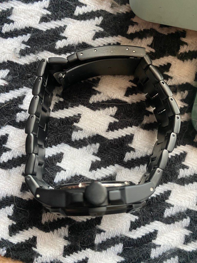 Fossil Black Stainless Steel Watch (Category: Men's Watches) located in Angono. Submitted by oneal_87 (Listing ID 1425502177, Image 3). Description: Bought in the US Authentic NEGOTIABLE Money back if proven fake!!! MOP: Gcash or bank transfer .