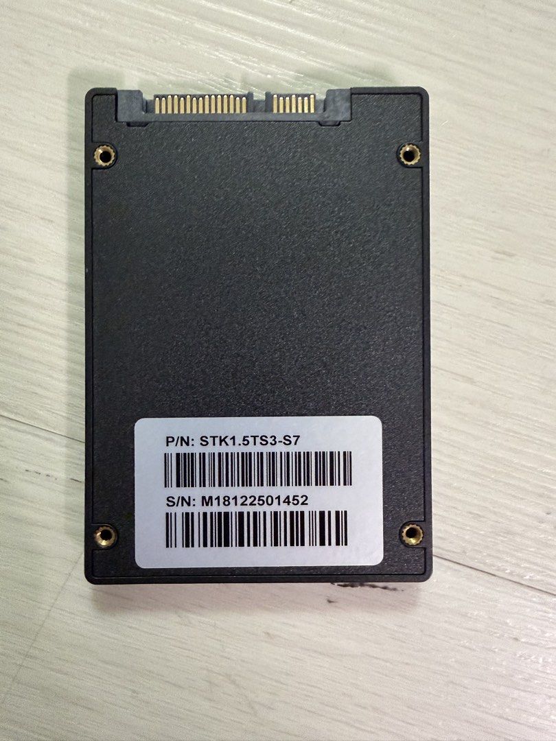 GLOWY Stryker Series 1.5TB SSD449377567874764801