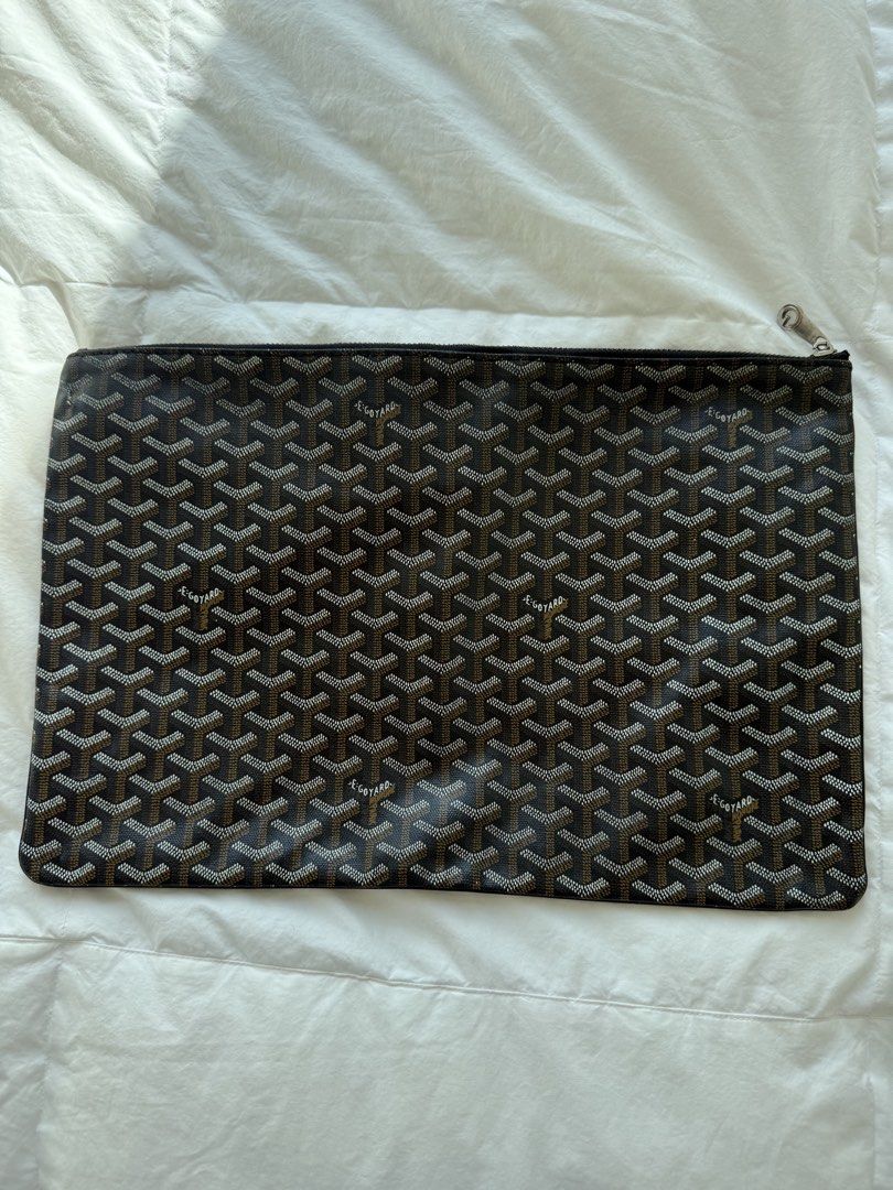 Goyard Clutch (Category: Luxury Bags & Wallets) located in Mandaue City. Submitted by melbafelis47966 (Listing ID 1425626290, Image 1). Description: .