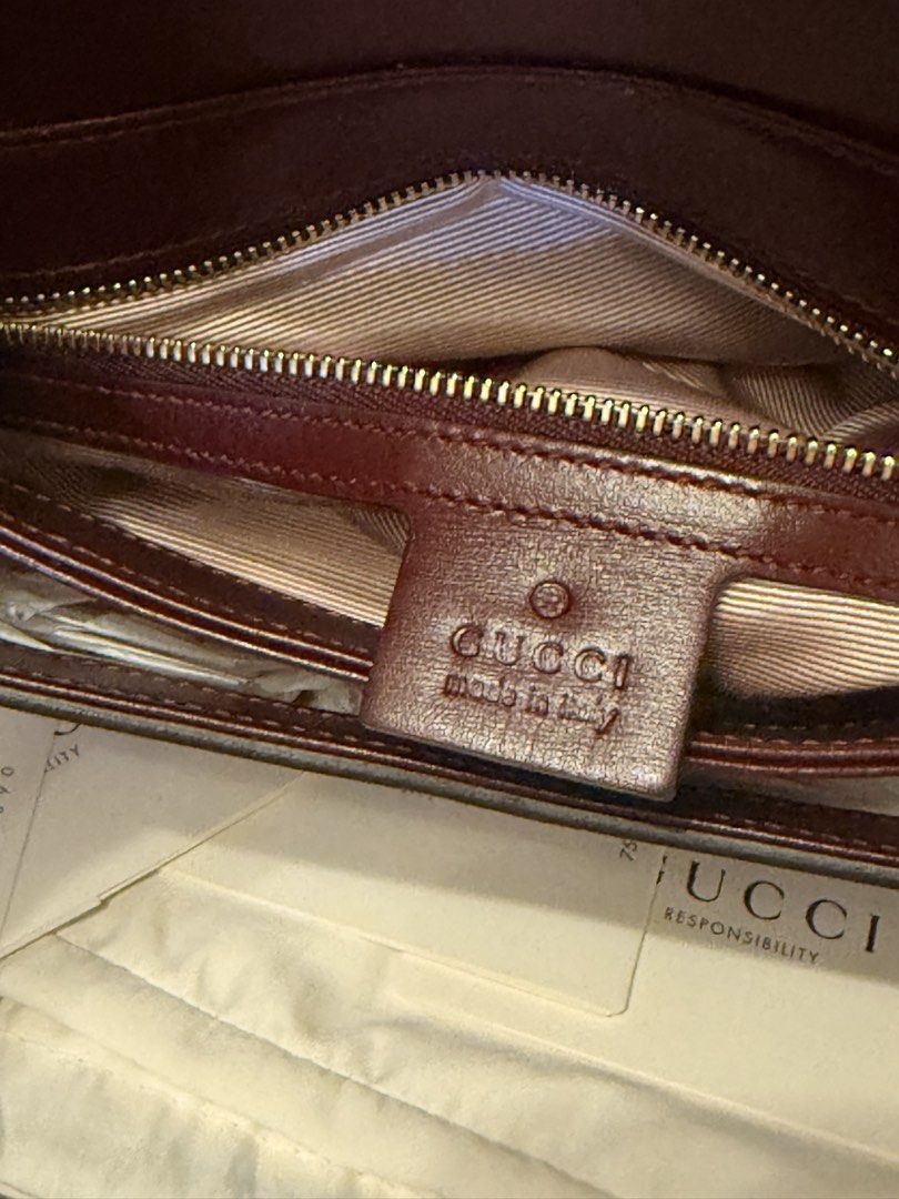 Gucci GG Marmont Shoulder Bag (Category: Luxury Bags & Wallets) located in Taguig. Submitted by rammia (Listing ID 1425457782, Image 3). Description: Condition Like new Dustbag Cards Paperbag.