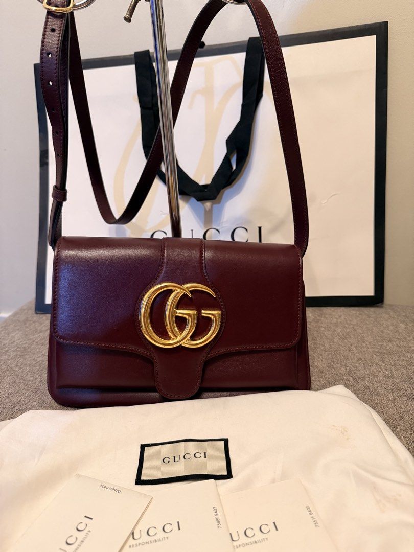 Gucci GG Marmont Shoulder Bag (Category: Luxury Bags & Wallets) located in Taguig. Submitted by rammia (Listing ID 1425457782, Image 2). Description: Condition Like new Dustbag Cards Paperbag.