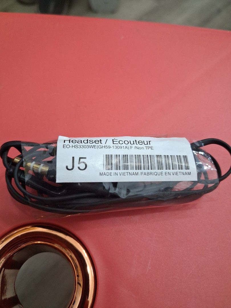 New Black Earphone65716741581185111