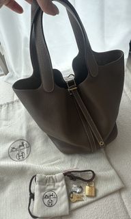 （分類：）位於 。 由 wingl_lol 提交（商品編號 1425618179，圖片 1）。簡介： 。