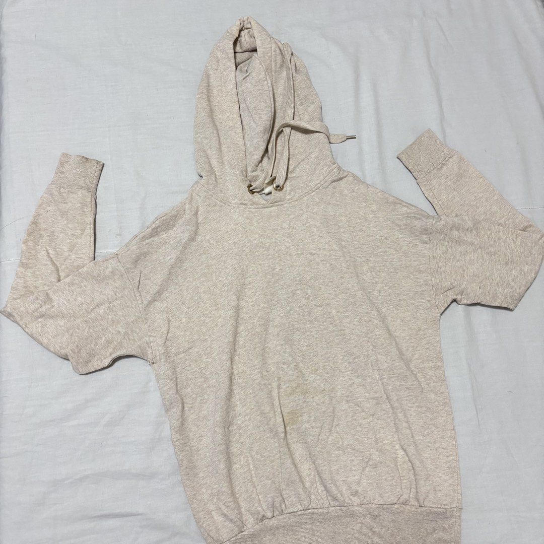 H&M Beige Hoodie - Size S (Category: Coats, Jackets and Outerwear) located in Cabuyao City. Submitted by nesse21 (Listing ID 1425551283, Image 1). Description: H&M LOGG Hoodie Size: Small Issue: Small Hole in the armpit and stains Rfs: Decluttering .