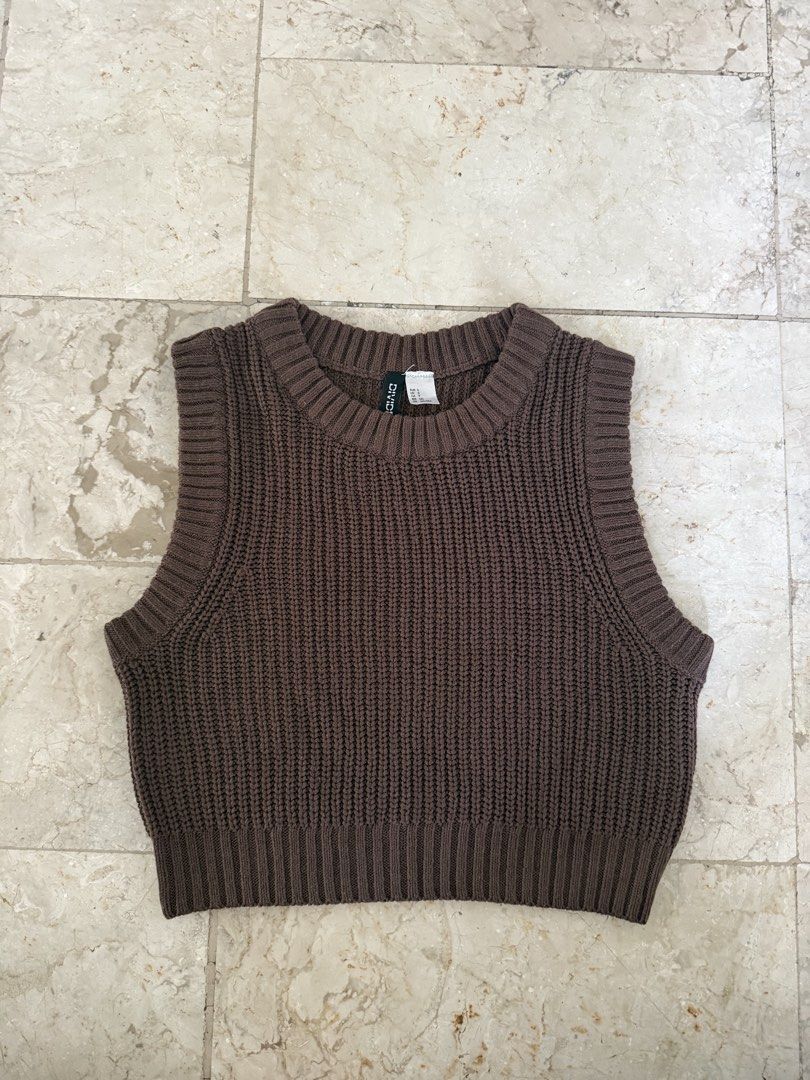 H&M Brown Knit Vest (Category: Sleeveless) located in Las Pinas. Submitted by kva13 (Listing ID 1425446606, Image 1). Description: .