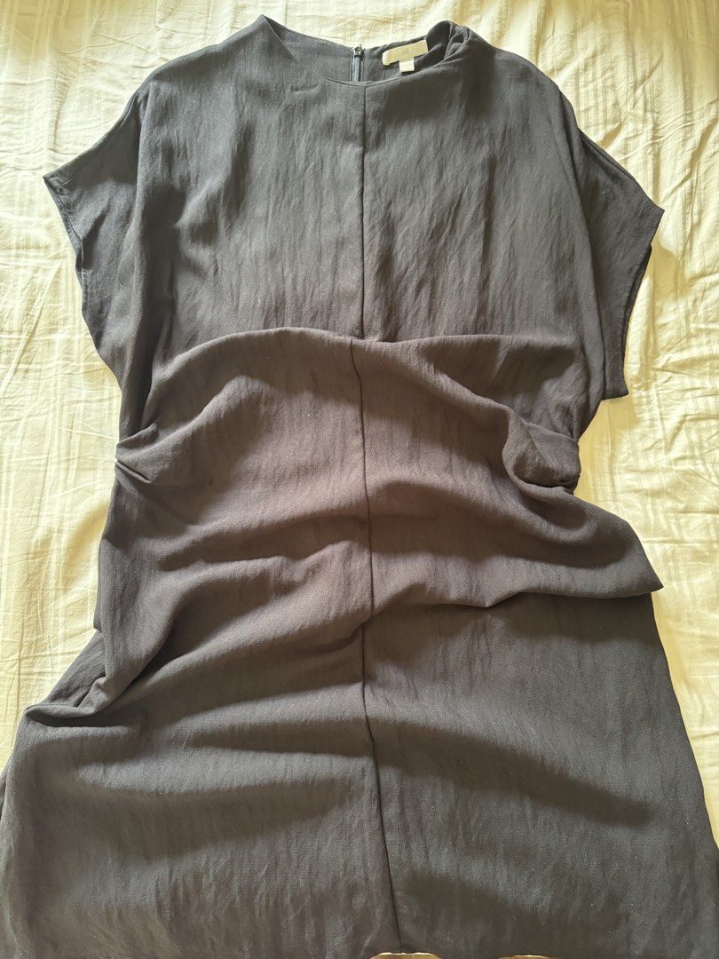 H&M Dark Gray Dress - Size L (Category: Dresses) located in Makati City. Submitted by blushvanilla (Listing ID 1425469319, Image 1). Description: Used only once.