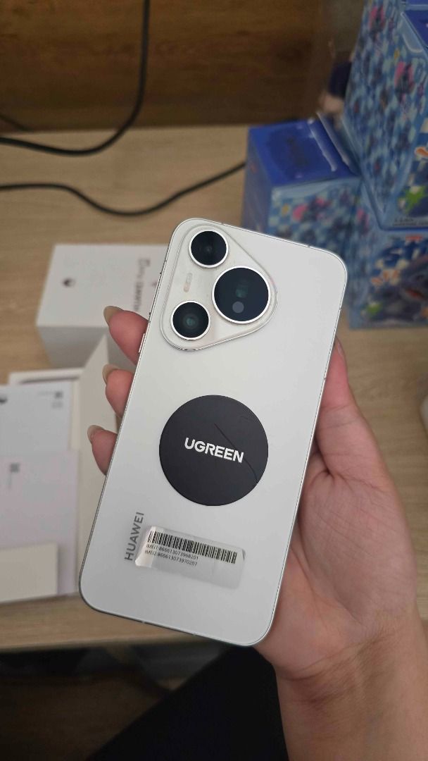 HUAWEI Pura70 (Category: Huawei) located in Manila. Submitted by jeneynaaa (Listing ID 1425511100, Image 3). Description: Date bought: Dec. 12, 2024 RAM: 12GB Storage: 256GB Color: White Dual SIM Comes with a FREE case (as seen in the photos) *Has a magnet attached to it so you can attach it sa car for navigations and all All inclusions are as is on the photos shown. Price is slightly negotiable! Send me a message if interested! Can do meet-ups a