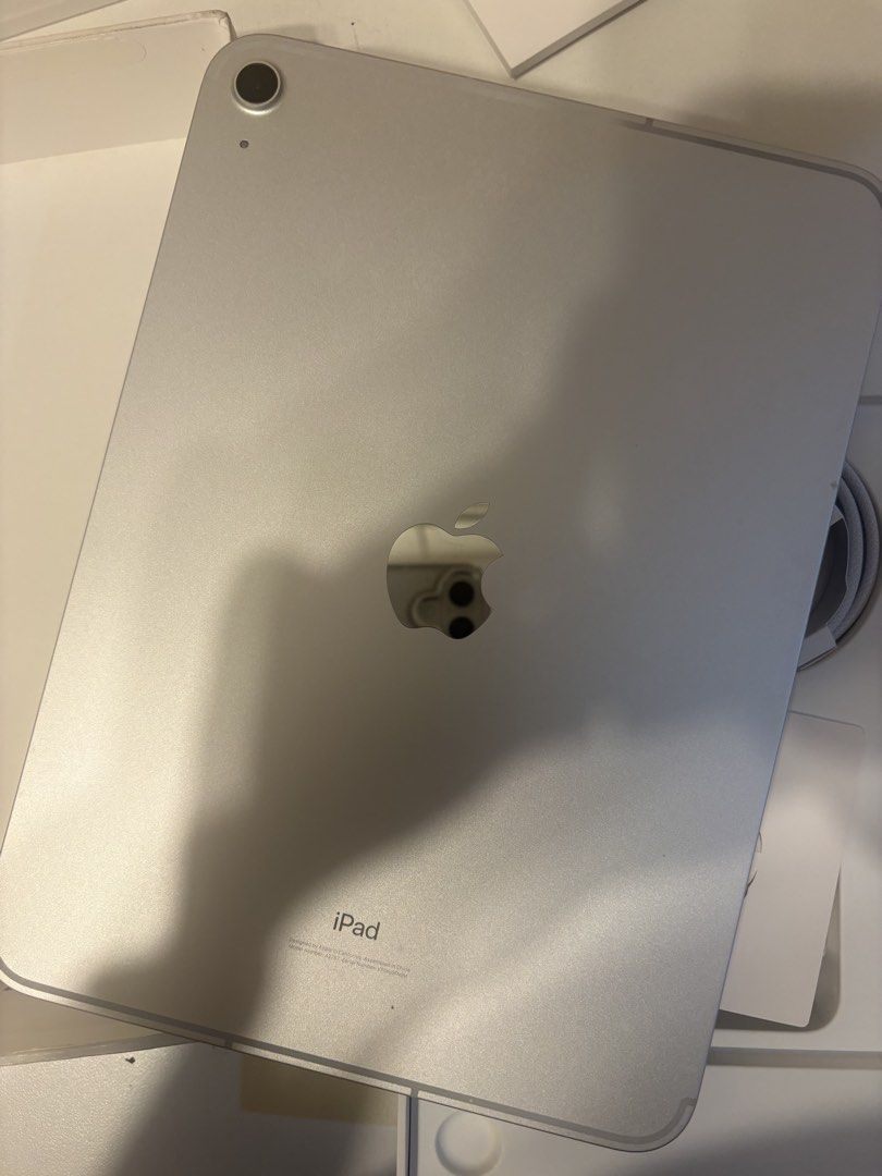 Ipad 10 Wifi Cellular- like new (Category: iPad) located in Manila. Submitted by jomavice (Listing ID 1425576755, Image 3). Description: Ipad 10 wifi cellular, w box and receipt - no charger. Super virtually scratchless, with tempered glass and case since day 1. Bought for 34k, selling for 18k nalang. Meetup only iwas problema. rarely used, got an ipad mini din kasi. Auto pass sa tatawad, di na po ako sasagot :-).