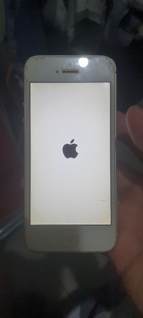 iPhone 5 64GB (Category: Others) located in Manila. Submitted by royalwater_4020c8 (Listing ID 1425451225, Image 3). Description: iPhone 5 A1429 newly changed battery, cameras working fine, speaker and sound working perfectly, power button erratic, with screen protector but with chipping, has dents, recently replaced home button flex; see photo for screen condition this is an old unit and a used one, expect it to have flaws lightning cable includ