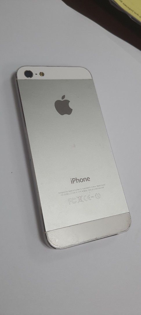 iPhone 5 64GB (Category: Others) located in Manila. Submitted by royalwater_4020c8 (Listing ID 1425451225, Image 2). Description: iPhone 5 A1429 newly changed battery, cameras working fine, speaker and sound working perfectly, power button erratic, with screen protector but with chipping, has dents, recently replaced home button flex; see photo for screen condition this is an old unit and a used one, expect it to have flaws lightning cable includ