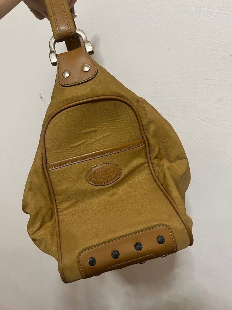 Khaki Brown Tod’s Shoulder Bag (Category: Luxury Bags & Wallets) located in Cebu City. Submitted by soy_saucee (Listing ID 1425601516, Image 3). Description: Used once, no visible flaws Rfs: no longer being used / not my style .