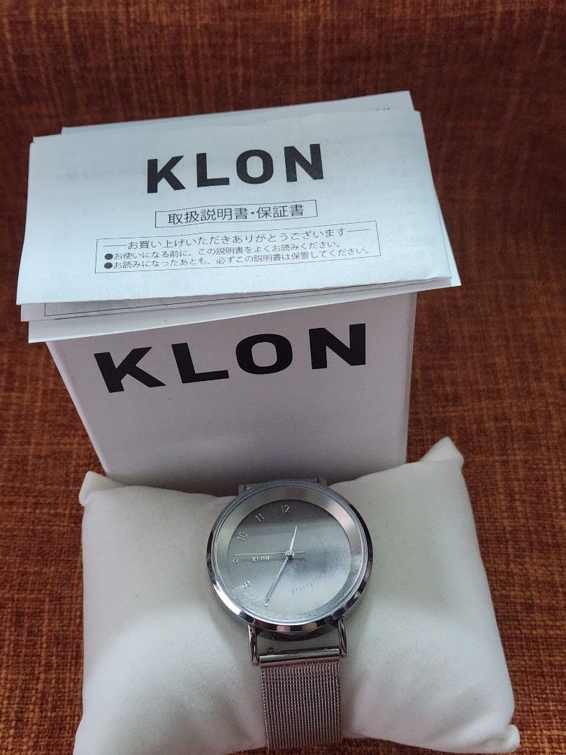 Klon Solar Unisex Watch (Category: Women's Watches) located in Trece Martires City. Submitted by heirloomhoursph (Listing ID 1425627673, Image 1). Description: ✨ Heirloom Hours – Available Piece ✨ Klon Solar Unisex Watch (Open for Layaway) Php 5,999 (negotiable) Details: ■ Strap: original ■ Wrist Size: up to 8.5" or 21.5cm ■ Solar ■ Case Size: 38mm ■ Model/Reference: n/a ■ Comes with original box 📌 Fully functional vintage watches (sourced as-is