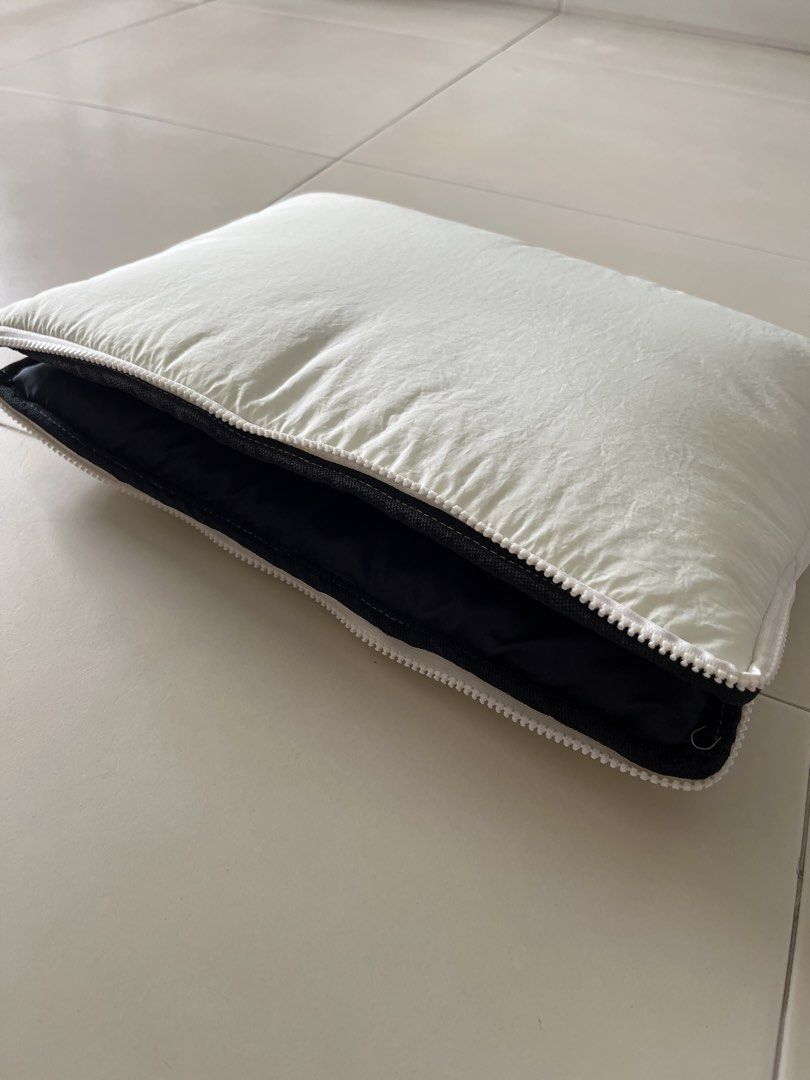 Laptop sleeve449494767434485761