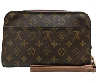 (Category: ) located in . Submitted by fbellawardrobe (Listing ID 1425537519, Image 1). Description: .