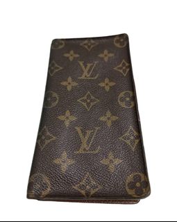 (Category: ) located in . Submitted by fbellawardrobe (Listing ID 1425472063, Image 1). Description: .