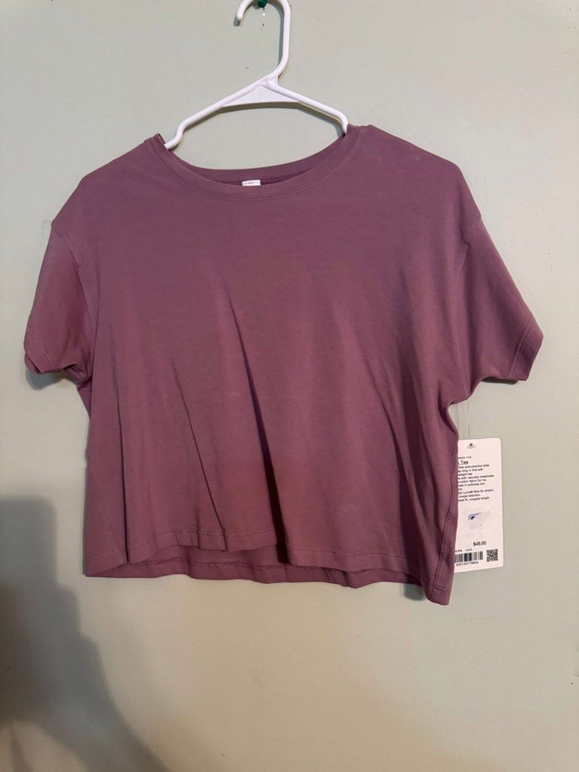 Lululemon Cates Tee (Category: Clothes) located in Mississauga. Submitted by wardroberevamp515 (Listing ID 1425580513, Image 2). Description: Lululemon Cates Tee New with tags Size 4 $20 All sales are final. .