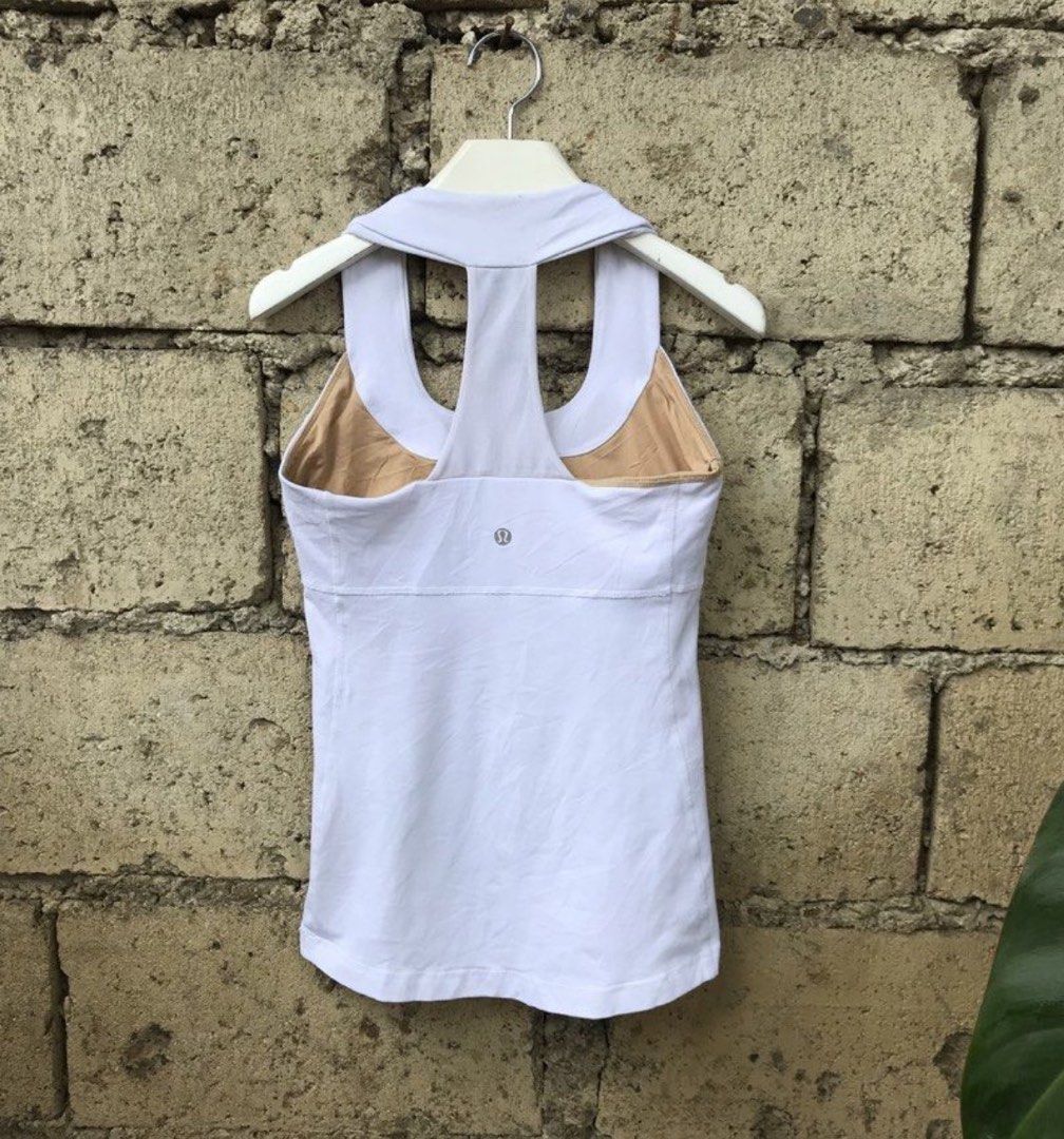 Lululemon white sports top (Category: Activewear) located in Mandaluyong City. Submitted by coco.label (Listing ID 1425542116, Image 2). Description: Lululemon dot 6 .