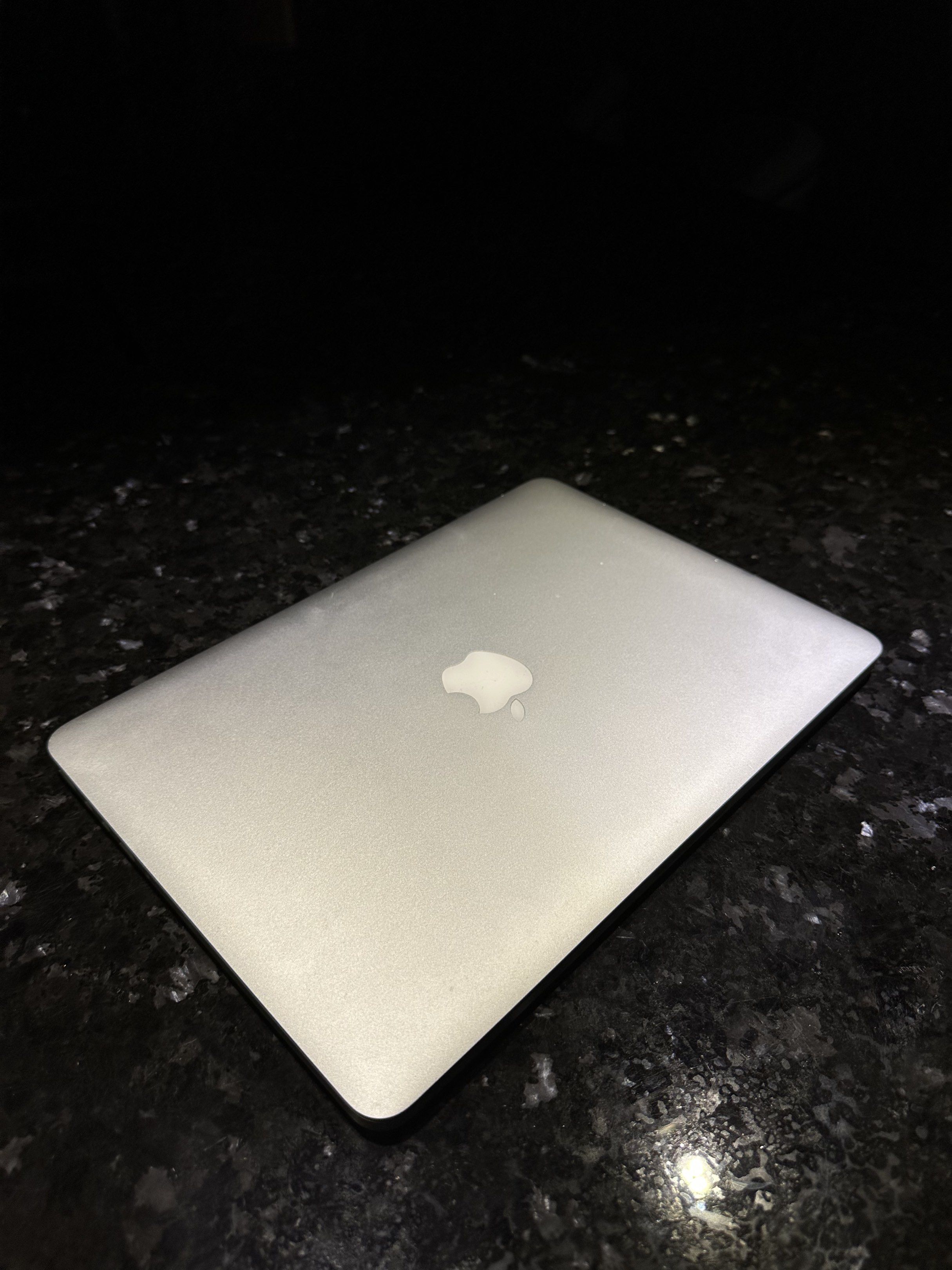 MacBook Pro 2015  (Retina, 13-inch)