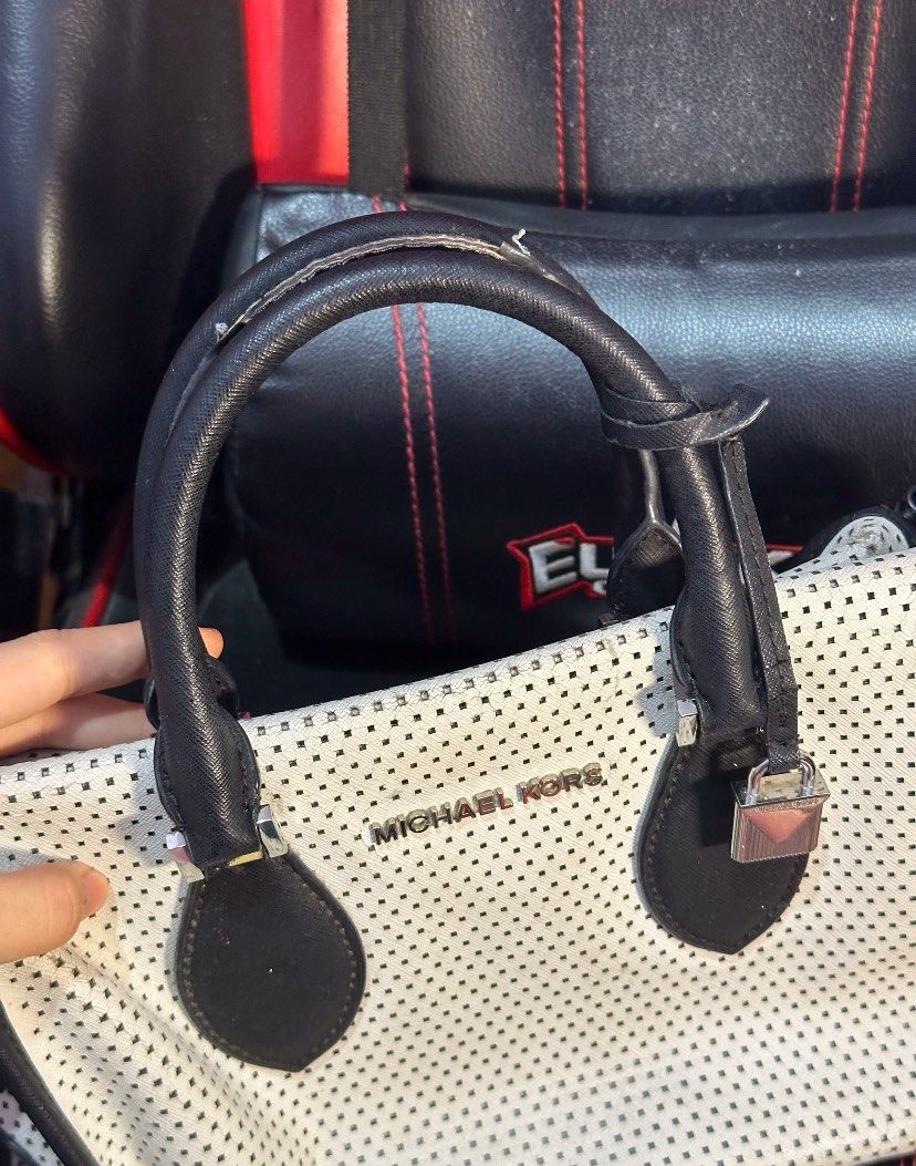 Michael Kors Black and Cream Satchel (Category: Luxury Bags & Wallets) located in Davao. Submitted by bydonbu (Listing ID 1425616431, Image 2). Description: super pretty, classy and very spacious issues (last photo) aren’t that visible in person dm me for more infos.