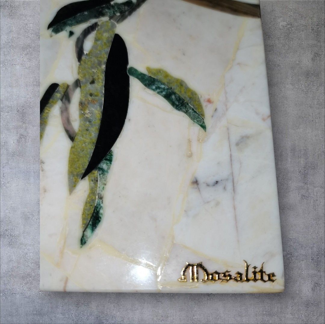 Mosalite Pietra Dura Parrot Tile (Category: Wall Decor) located in Manila. Submitted by eagerbeaverph (Listing ID 1425567802, Image 3). Description: Vintage Mosalite Inlaid Stone Pietra Dura Parrot Tile Hanging Picture. This art form originates from Brazil and features inlaid stones of various colors to create the image, similar to the Italian technique of pietra dura. Mosalite Brazil H 7 W 5 D. 3 .