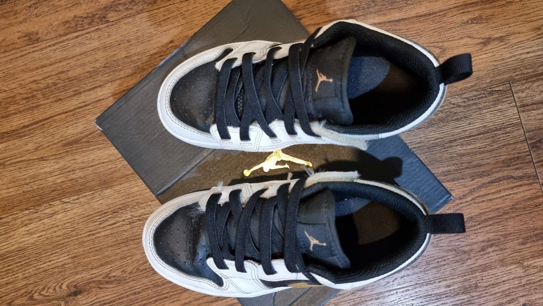 Nike Jordan (Category: Babies & Kids Fashion) located in Makati City. Submitted by bugs888 (Listing ID 1425572068, Image 2). Description: US Size 2Y (UK 1.5) Shipping c/o buyer RFS: feet outgrew shoes.