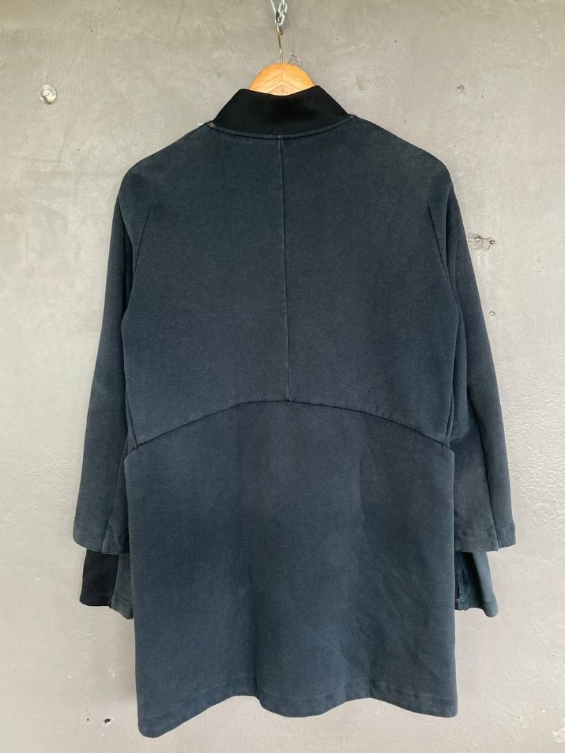 Nike NSW Techfleece Water Repellant Jacket (Category: Coats, Jackets and Outerwear) located in Quezon City. Submitted by stylenpick (Listing ID 1425484955, Image 2). Description: Brand: Nike Year: 2017 Made in: China Material: Cotton Color: Black Marked size: Small Fits: Medium Shoulders: 16” Sleeves: 24” Width: 20” Hem: 20.5 Length: 32” Color rating: 8.5/10 Overall condition: 8/10 Flaws: Signs of usage, scratches .