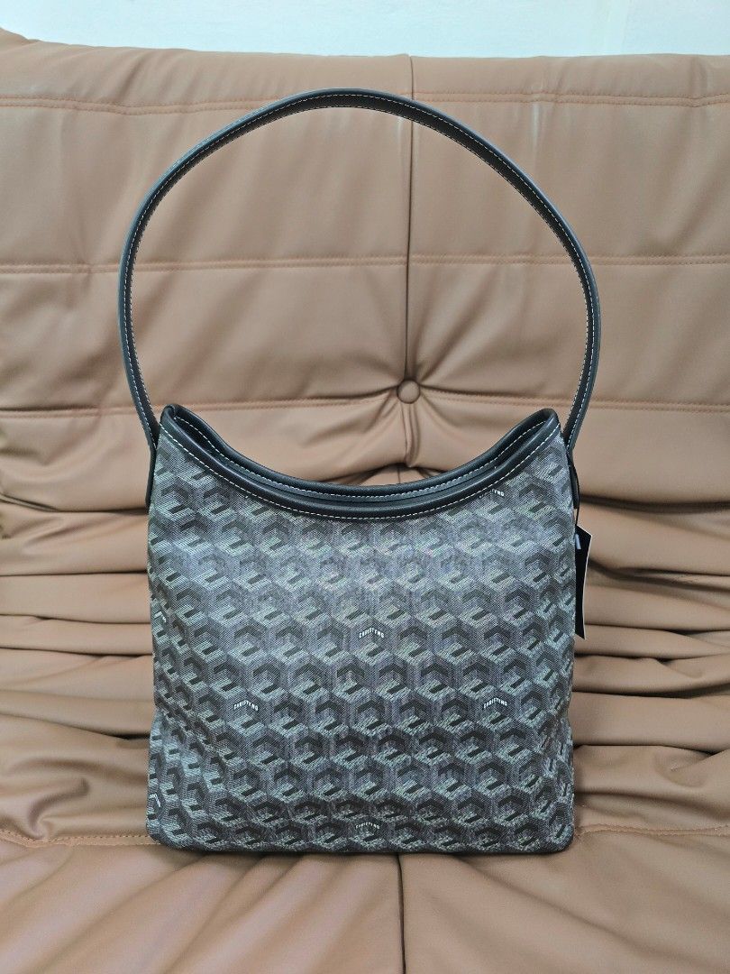 Original Christy Ng Alesso Bag (Medium) (Category: Luxury Bags & Wallets) located in Cavite. Submitted by lovetachy012 (Listing ID 1425486981, Image 3). Description: Brand new no issues Complete with tag & dustbag.