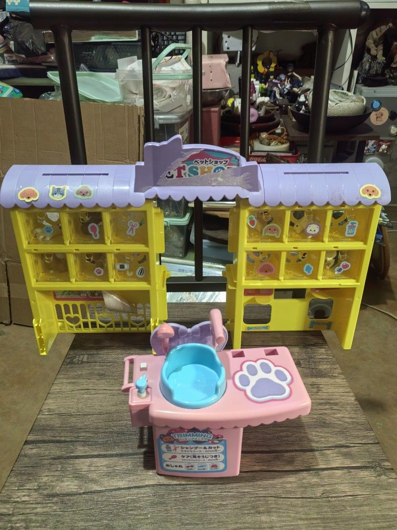 Petshop Toy Set (Category: Kids Toys) located in Cebu City. Submitted by dudes_villanueva (Listing ID 1425596320, Image 1). Description: Petshop Toy Set 📌In very good condition. Some peeled off stickers 📌8 animals included. 📌Working pet grooming station. Japan Surplus L17.5xW2xH11.75 Grooming station: L7xW3.75xH6 .