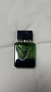 (Category: ) located in . Submitted by 111scents (Listing ID 1394085521, Image 1). Description: .