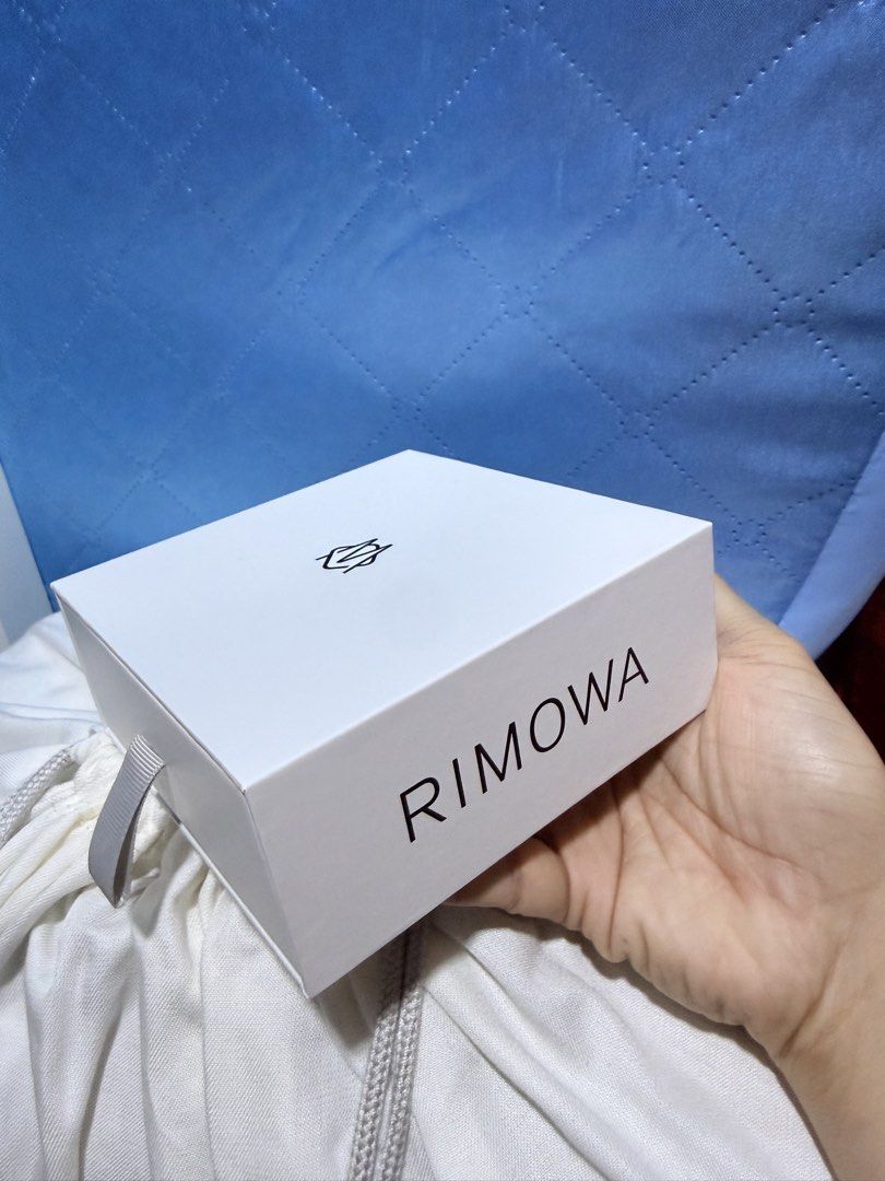 Rimowa Cabin Wheel Set (Category: Luggage) located in San Juan City. Submitted by jerliu (Listing ID 1425597765, Image 2). Description: Original Rimowa Cabin Wheels Rfs: changed to pink wheels. .