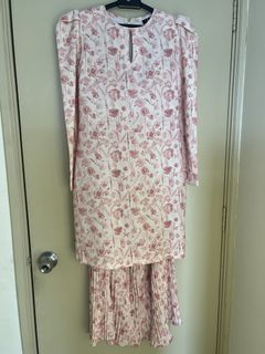 (Category: ) located in . Submitted by lilylawn (Listing ID 1425576674, Image 1). Description: .