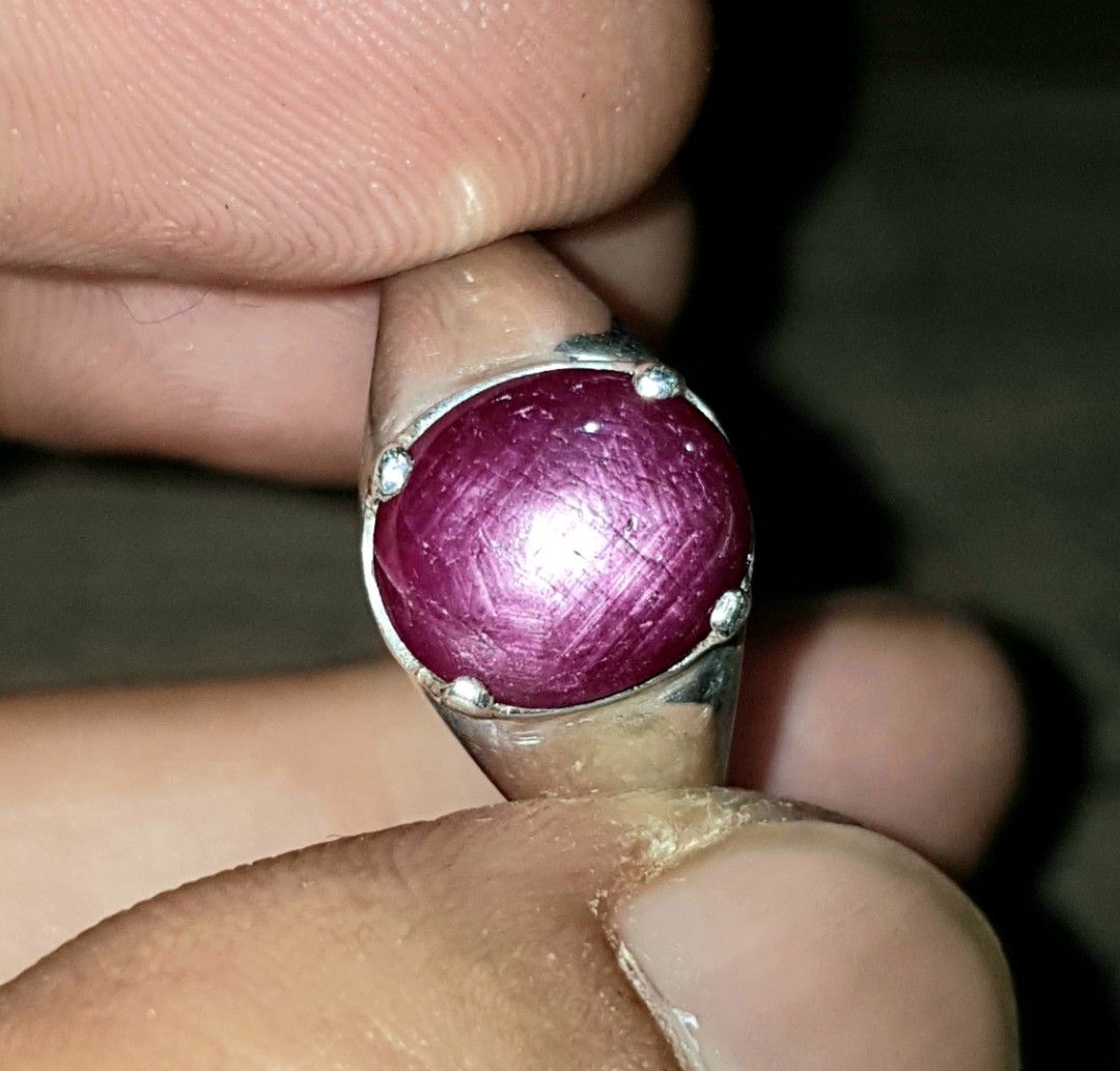 Ruby Ring with Silver (Category: Jewelry) located in Singapore. Submitted by verovino1103590 (Listing ID 1425597325, Image 1). Description: runy star ring silver handmade.