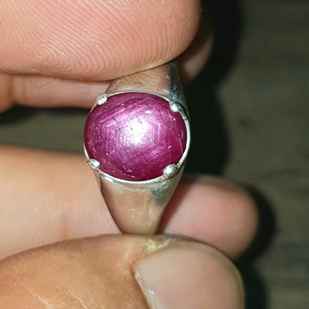 Ruby Ring with Silver (Category: Jewelry) located in Singapore. Submitted by verovino1103590 (Listing ID 1425597325, Image 3). Description: runy star ring silver handmade.