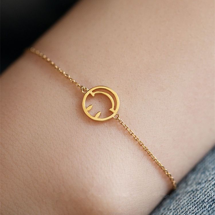S925 Smiling Face Lucky Charm Bracelet (Category: Bracelets) located in Davao. Submitted by k.jewelries (Listing ID 1425532327, Image 2). Description: Material: 100% real 925 sterling silver. Quality: 100% Brand New High Quality 📦 Shipping: • Shipping fee to be shouldered by the buyer (via LBC or J&T) • Seller will not be held liable for any loss or damage once the item has been handed over to the courier Thank you! 💕 Silver Jewelry Maintenance