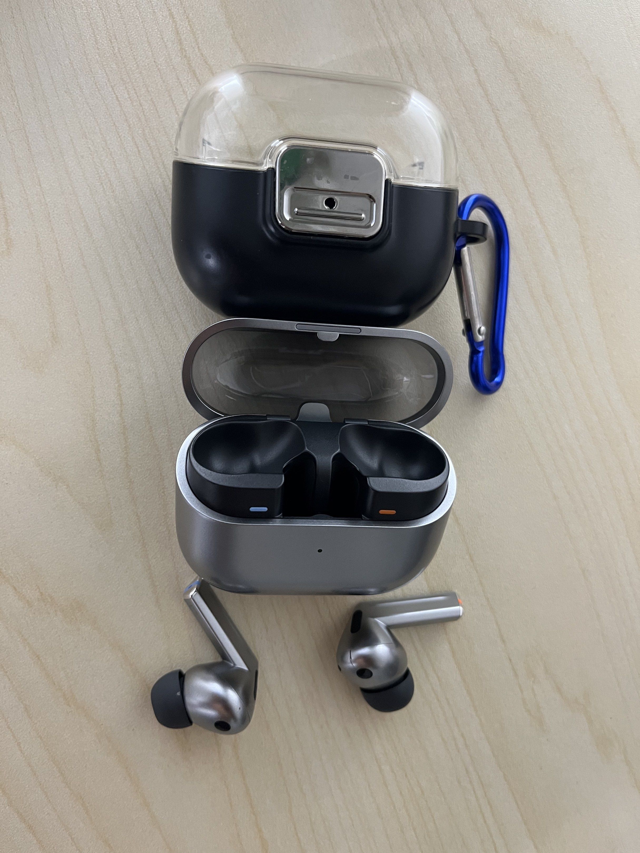 Samsung Buds3 Pro with Charging Case65715540449281112