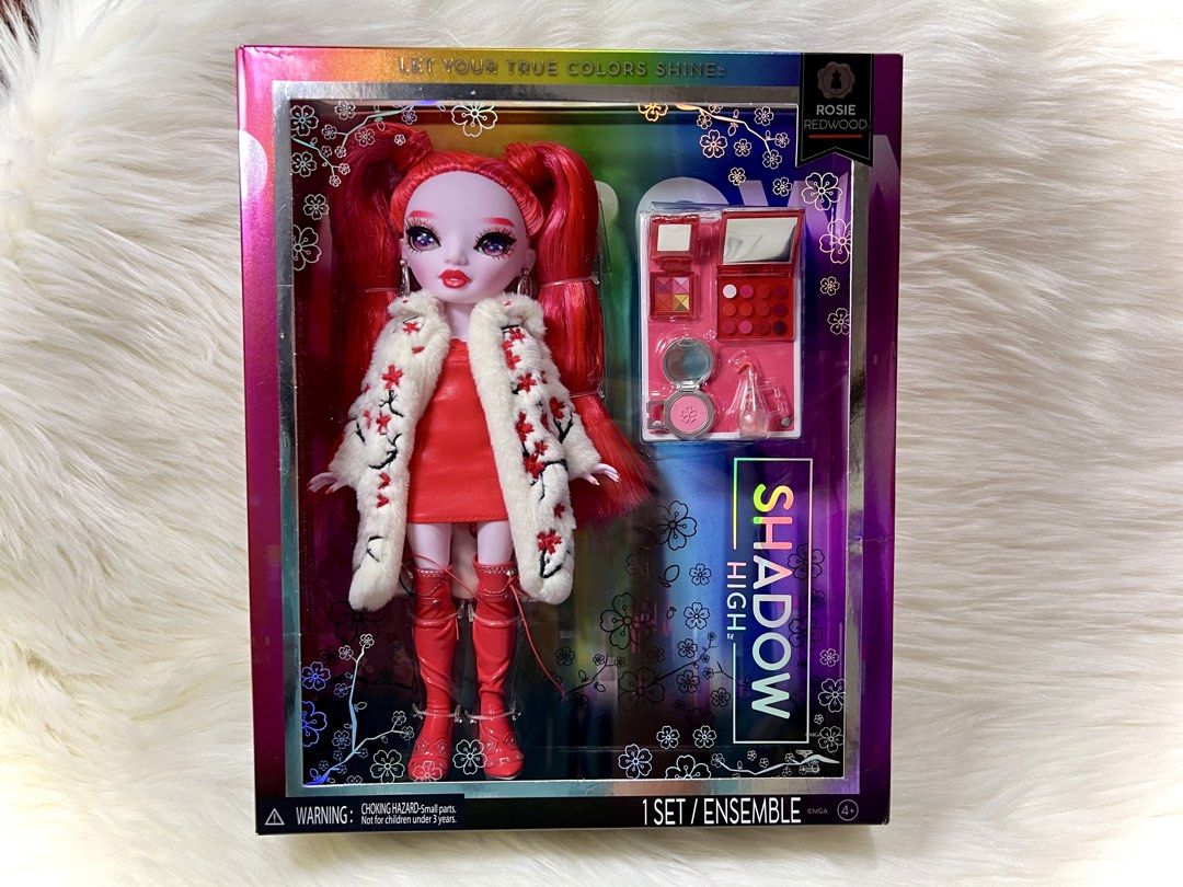 Shadow High Doll - Rosie Redwood (Category: Figurines & Statues) located in Quezon City. Submitted by dollbiz (Listing ID 1404161874, Image 1). Description: .